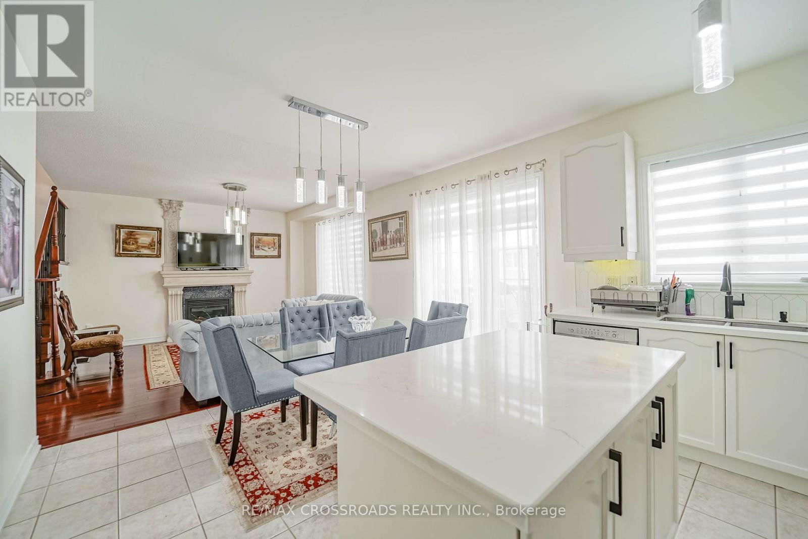 1383 LANGLEY CIRCLE Image 19