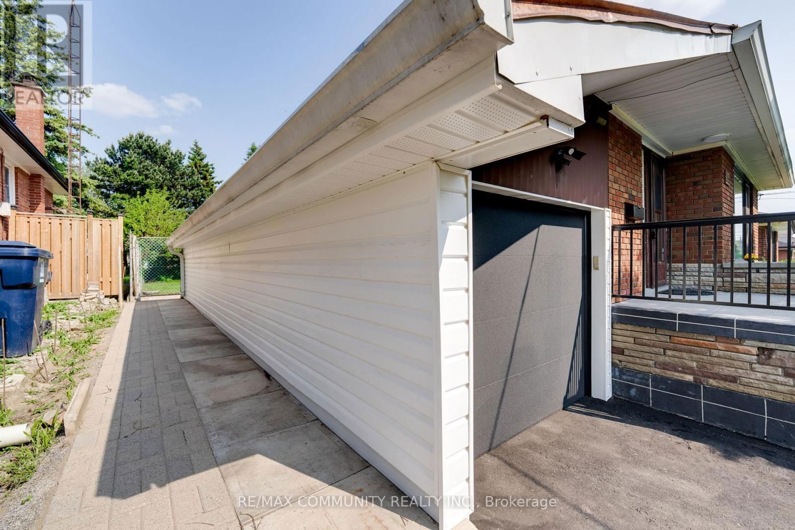 115 MARCOS BOULEVARD Image 40