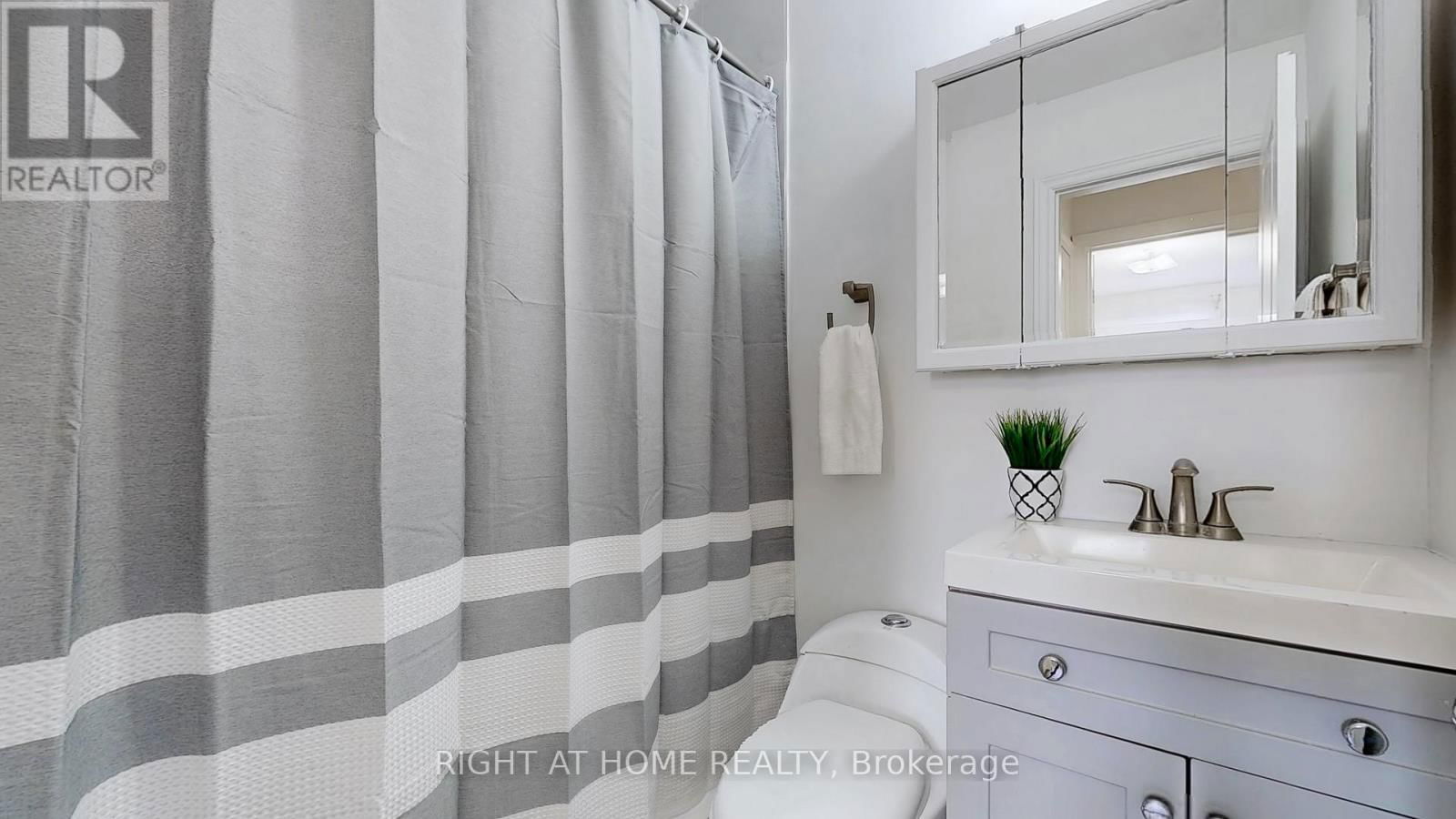 12A KENMORE AVENUE Image 12