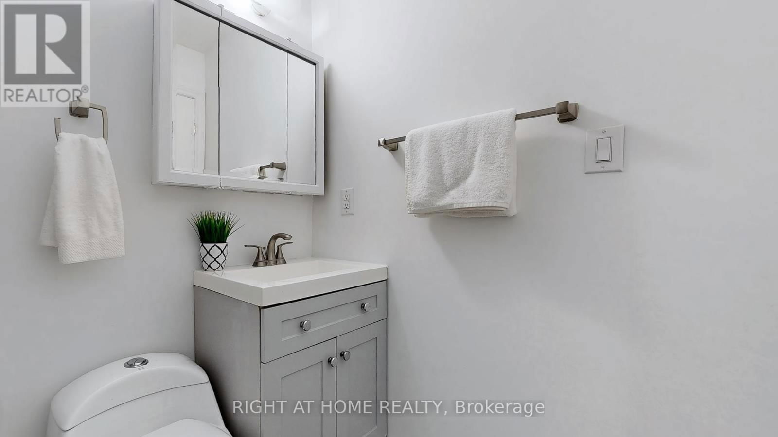 12A KENMORE AVENUE Image 13