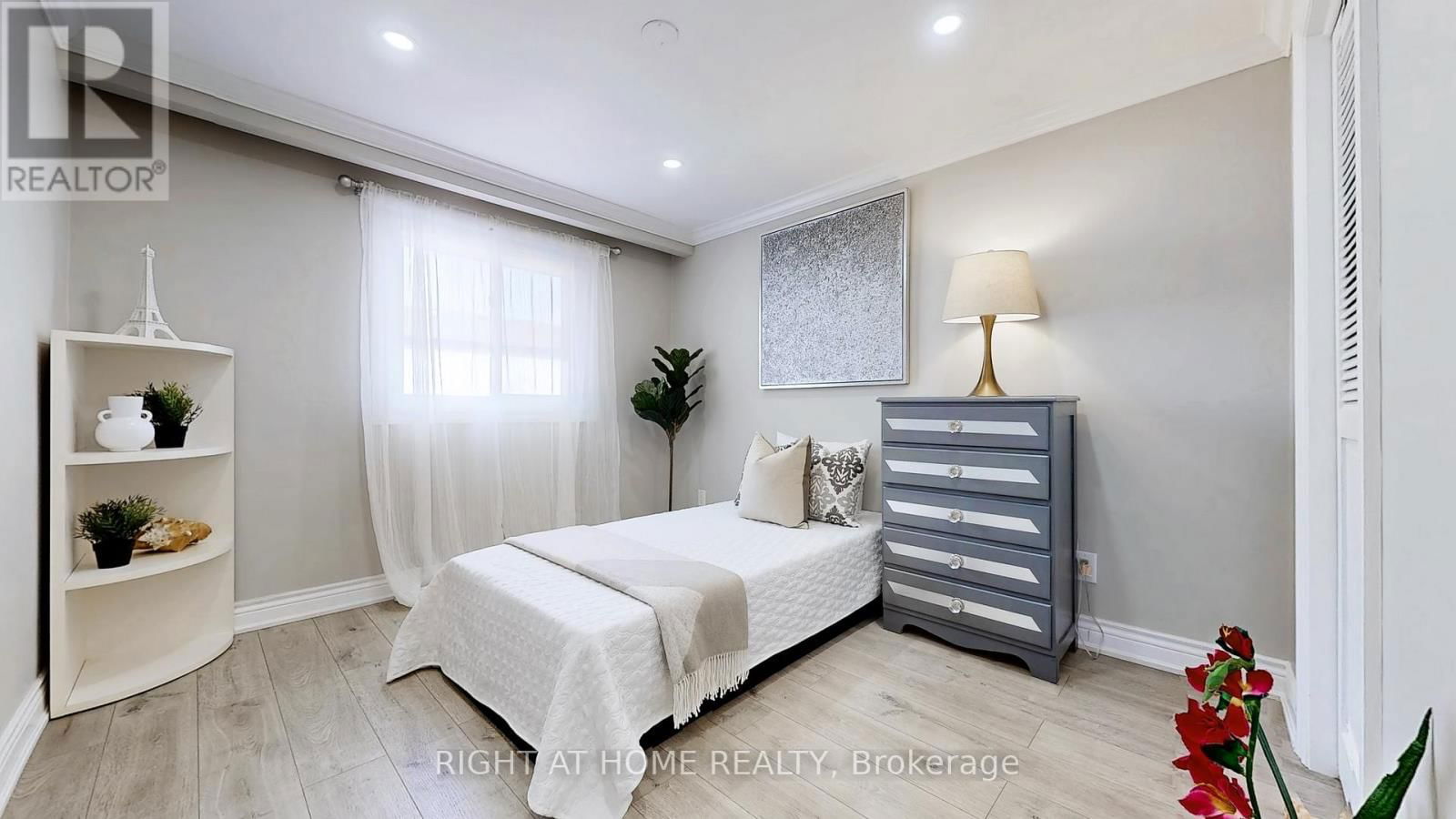 12A KENMORE AVENUE Image 20