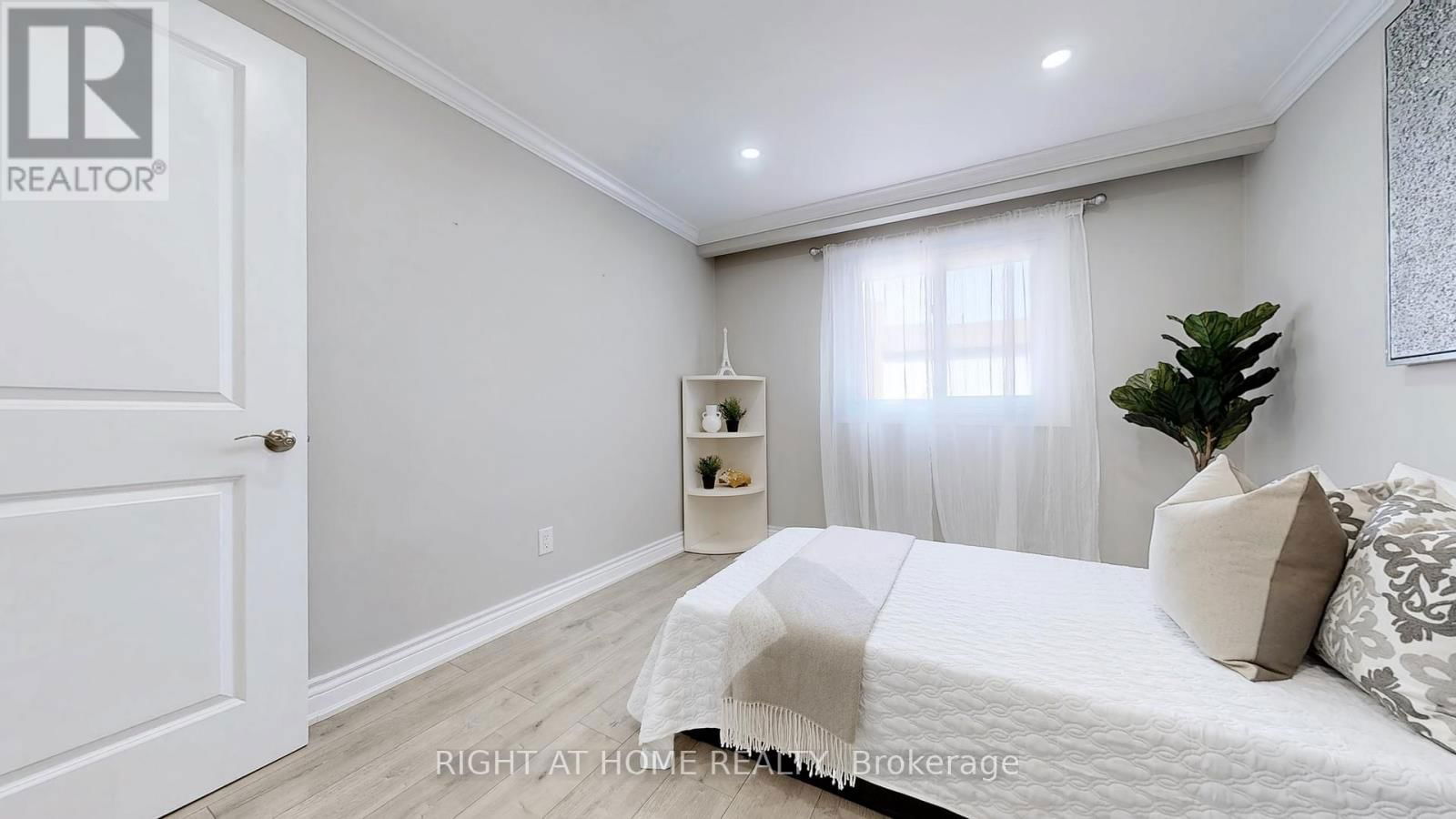 12A KENMORE AVENUE Image 21