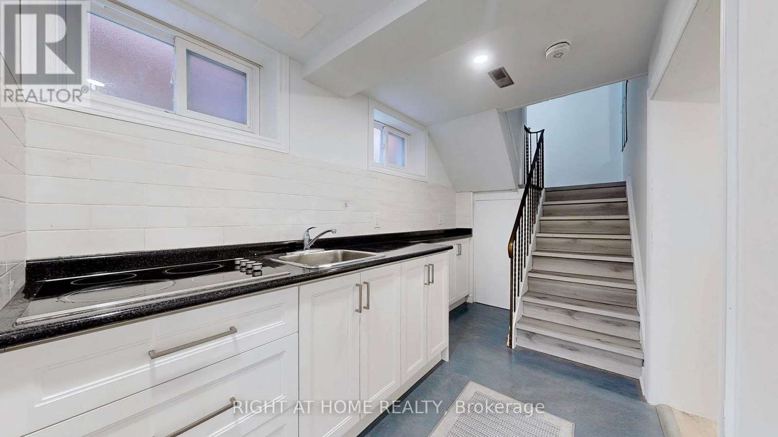 12A KENMORE AVENUE Image 27
