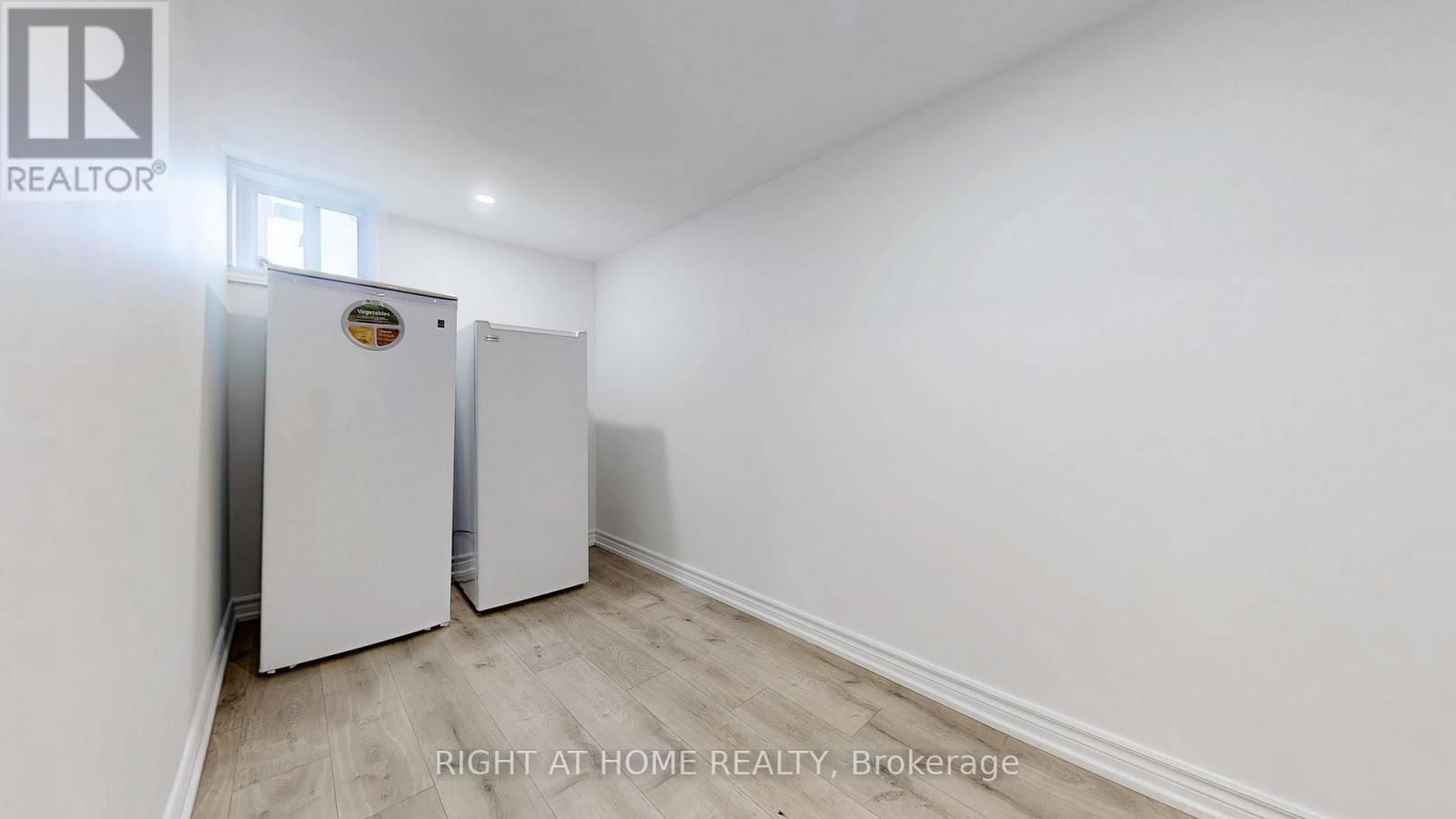 12A KENMORE AVENUE Image 35