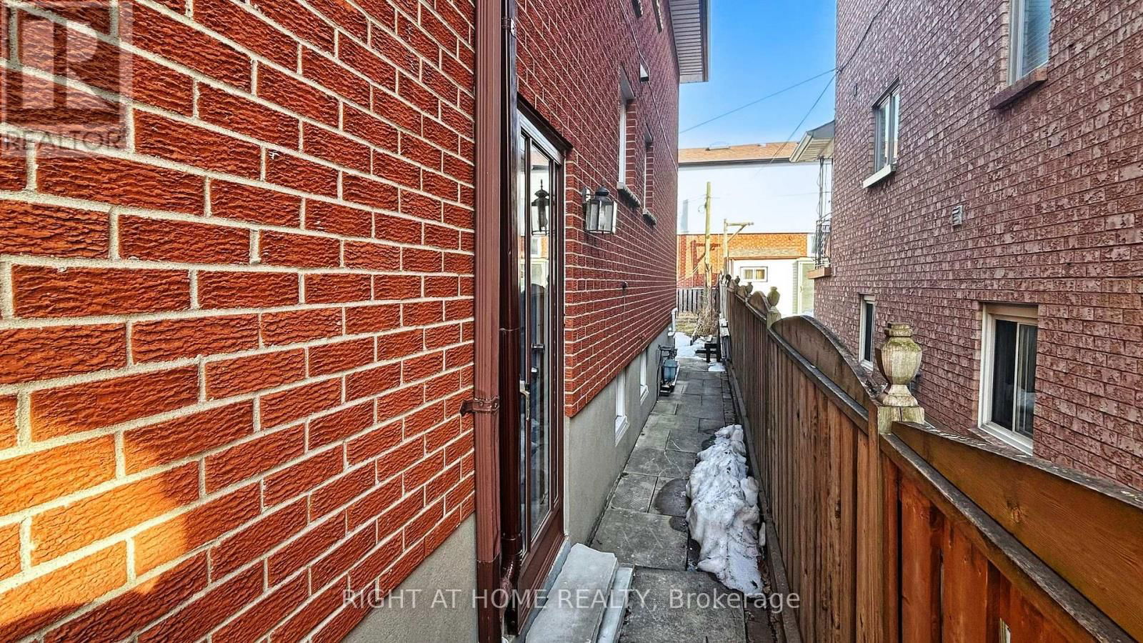 12A KENMORE AVENUE Image 41