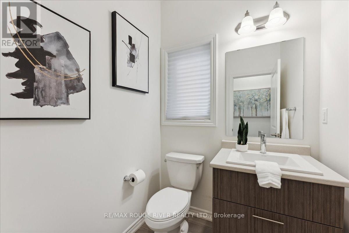 122 LAING DRIVE Image 12