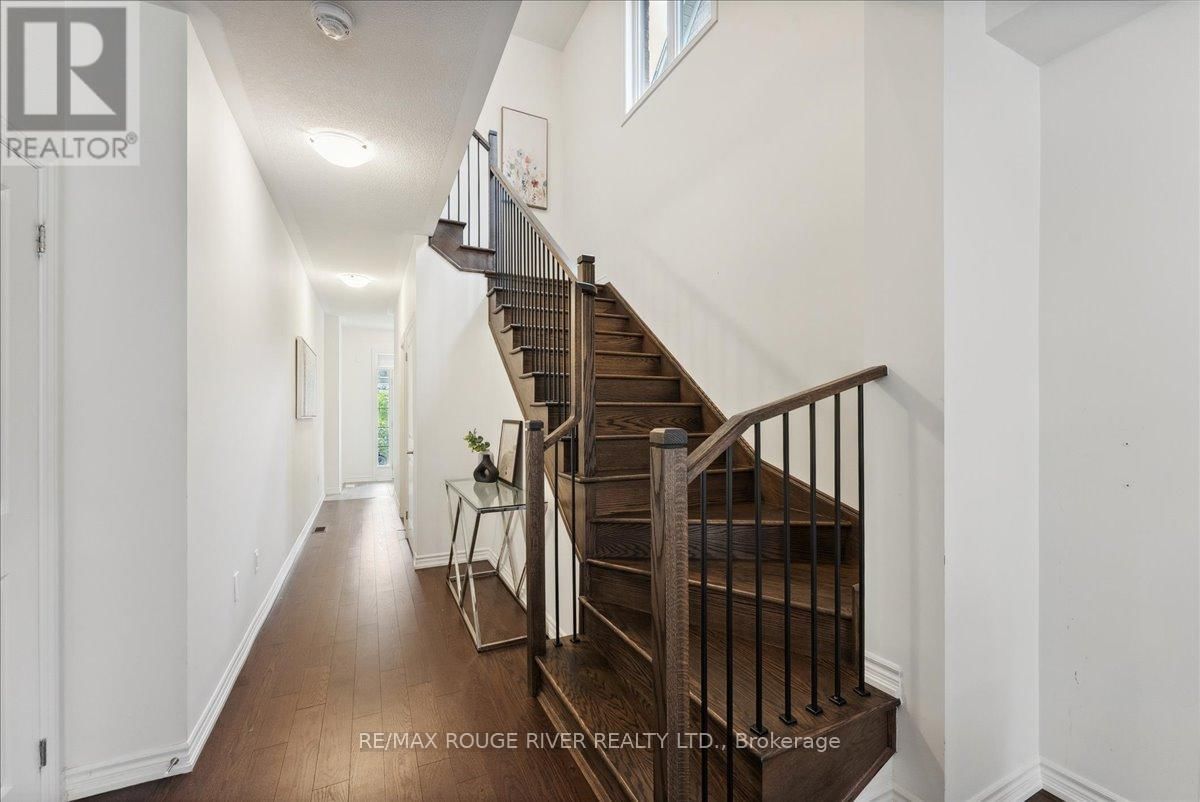 122 LAING DRIVE Image 13