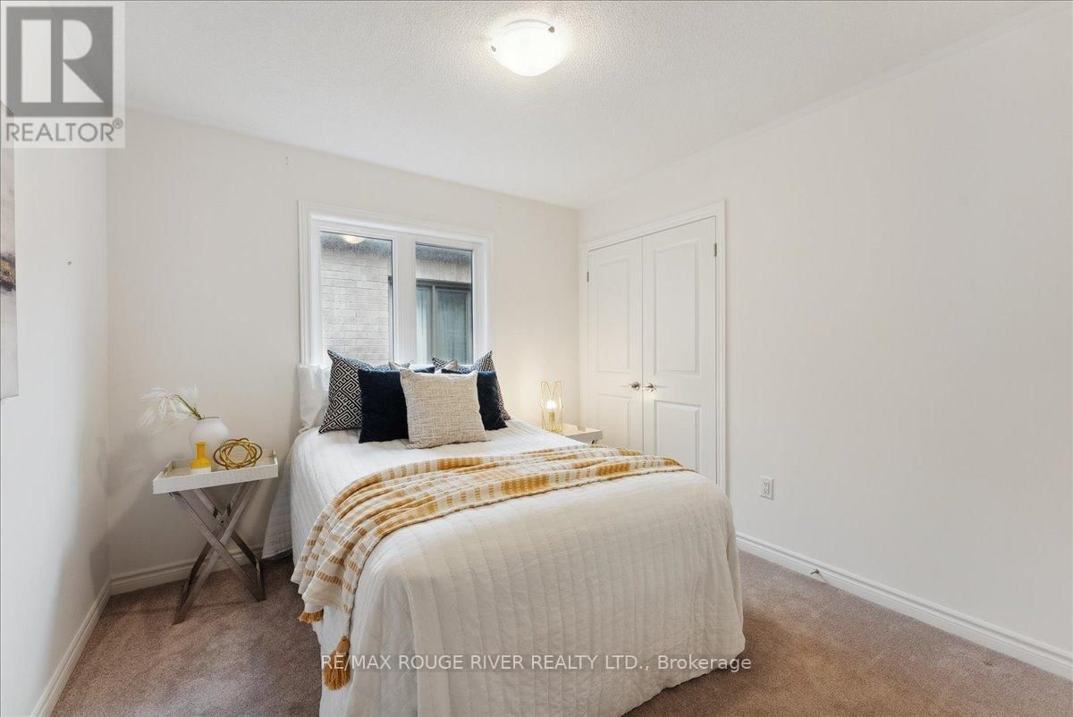 122 LAING DRIVE Image 17
