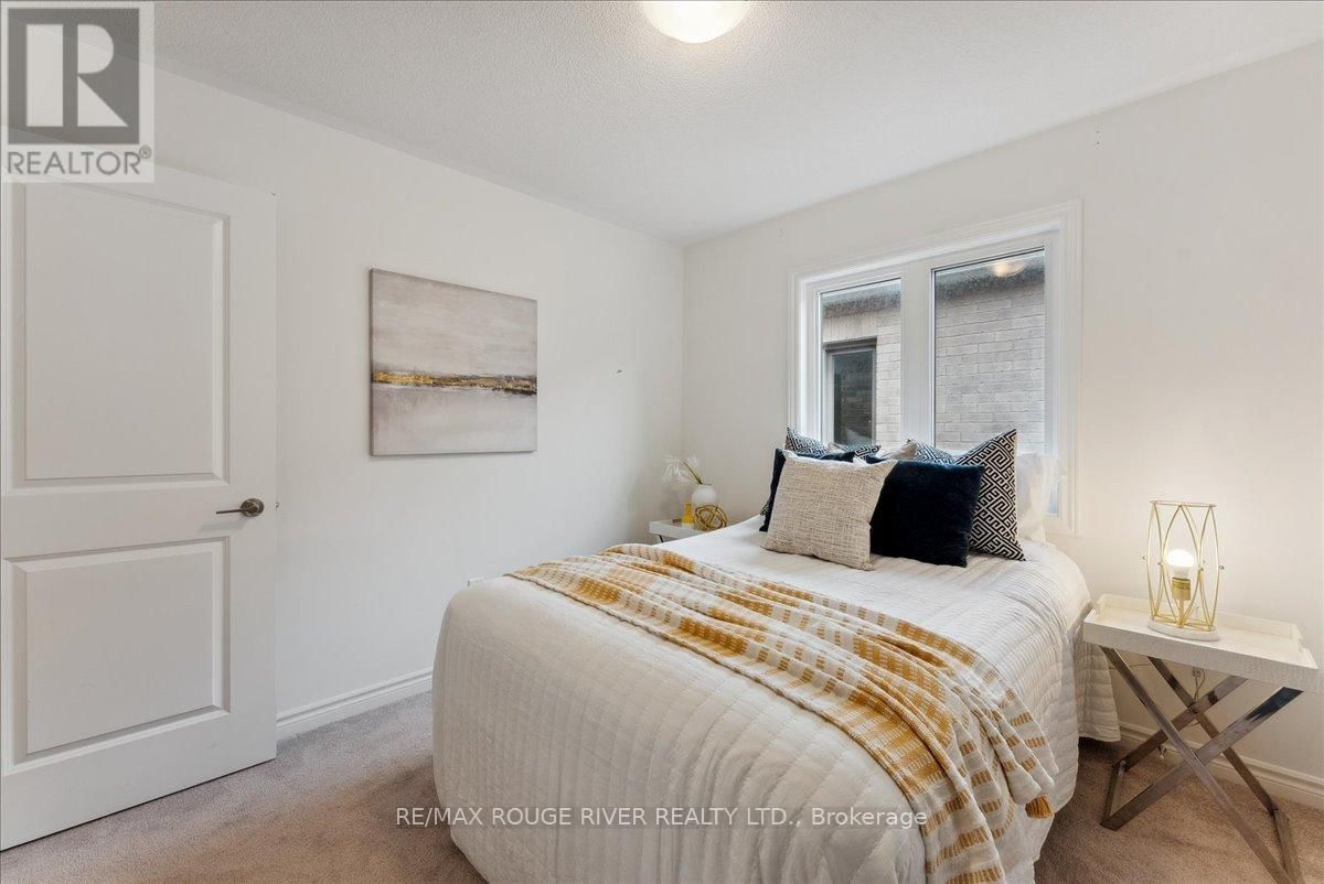 122 LAING DRIVE Image 18