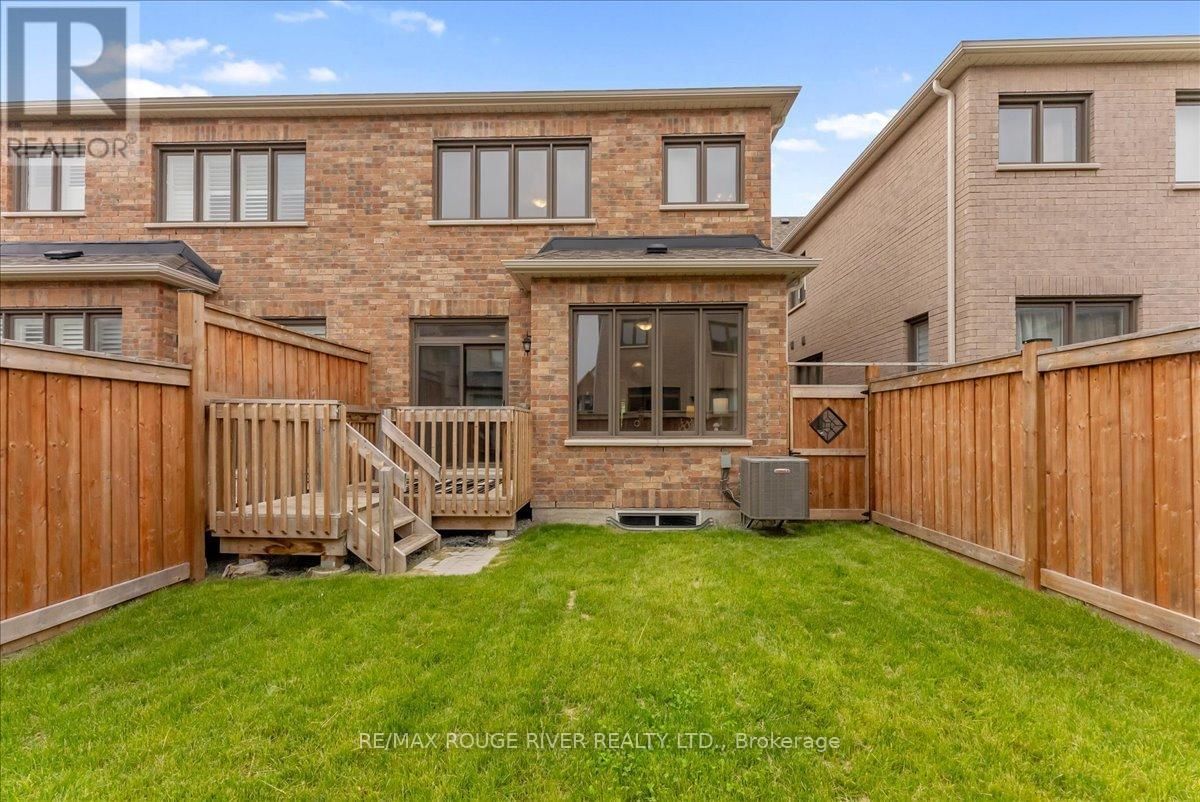 122 LAING DRIVE Image 24