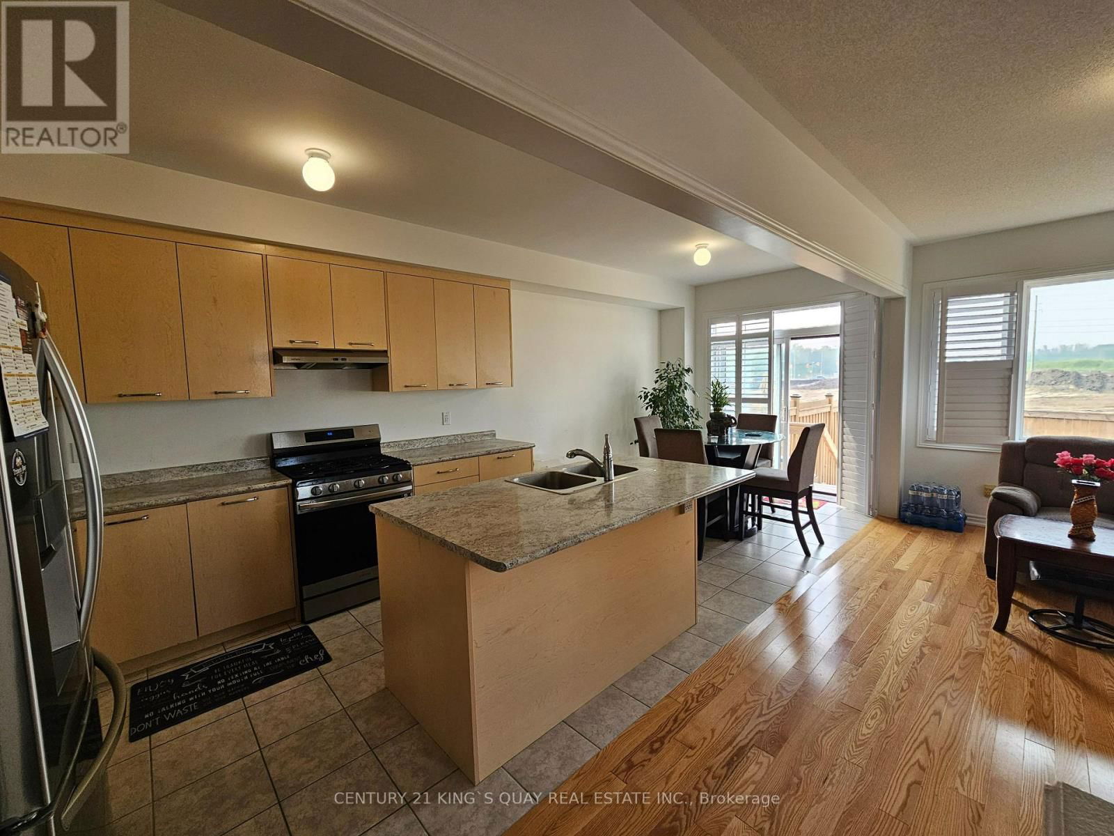 54 PETER HOGG COURT Image 10