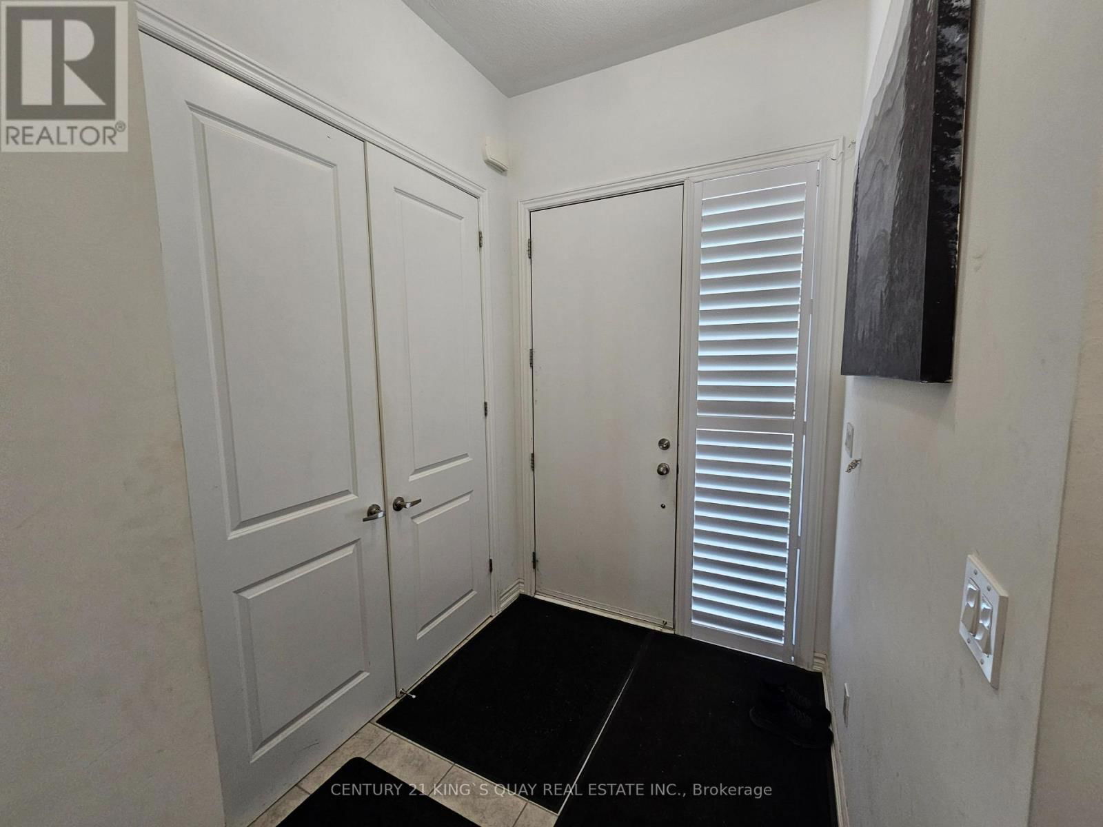 54 PETER HOGG COURT Image 2
