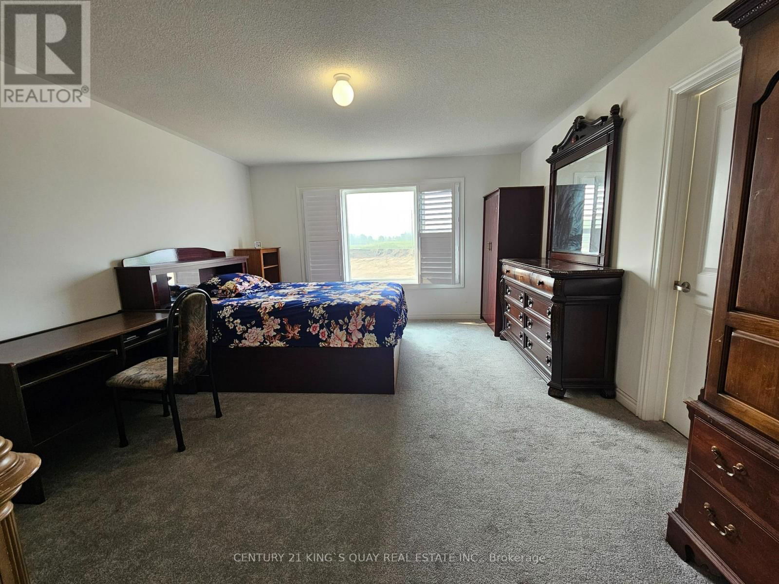 54 PETER HOGG COURT Image 21