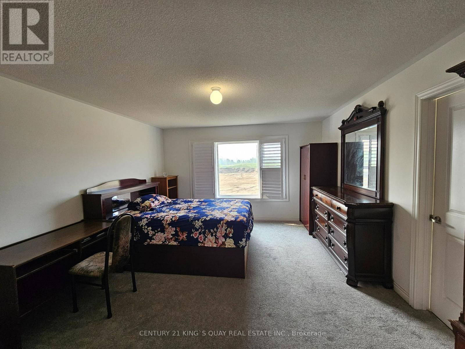54 PETER HOGG COURT Image 22