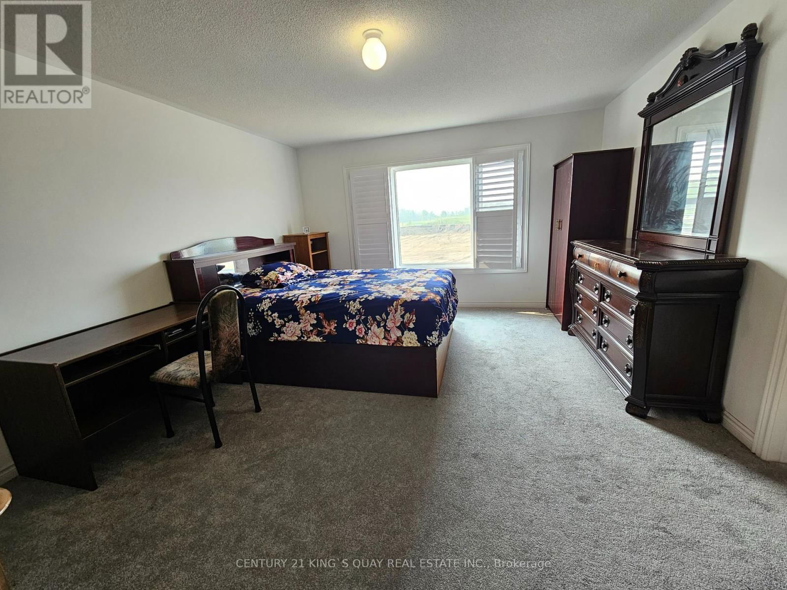 54 PETER HOGG COURT Image 23