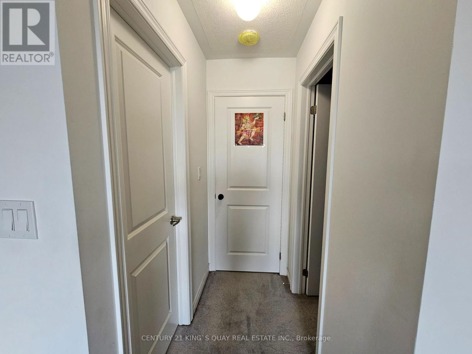 54 PETER HOGG COURT Image 24