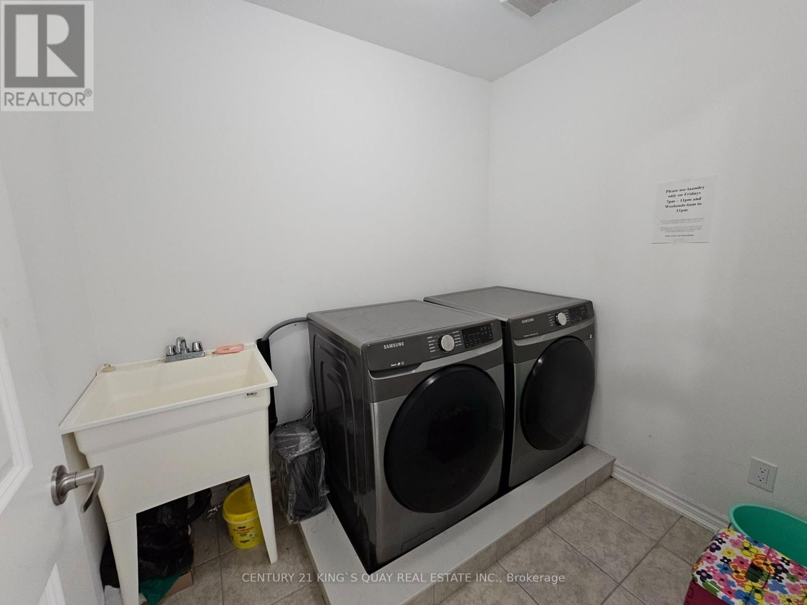 54 PETER HOGG COURT Image 25