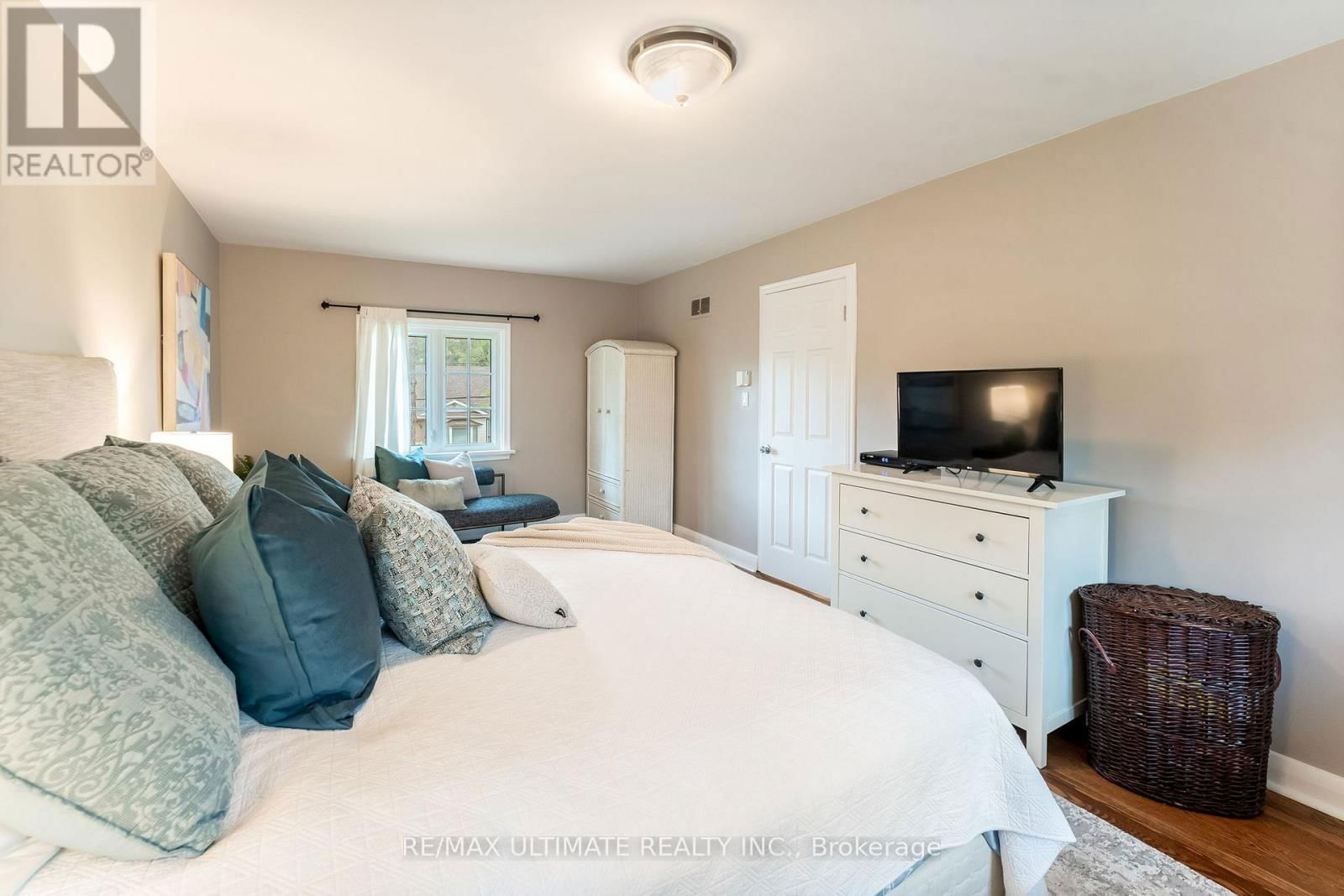 69 MIDLAND AVENUE Image 24