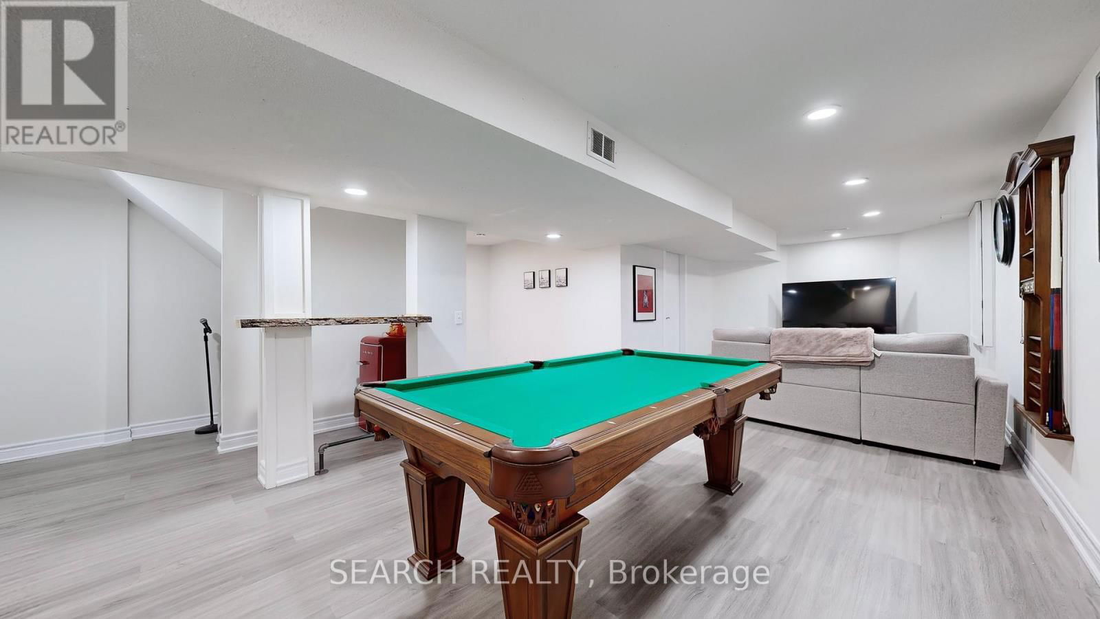 2 ANGUS DRIVE Image 37