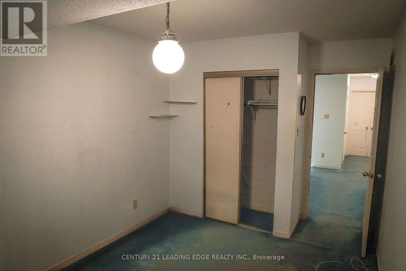 TH9 - 1031 MIDLAND AVENUE Image 18