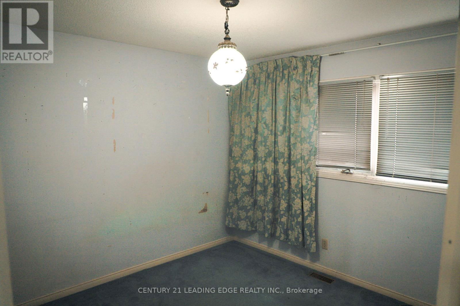 TH9 - 1031 MIDLAND AVENUE Image 19