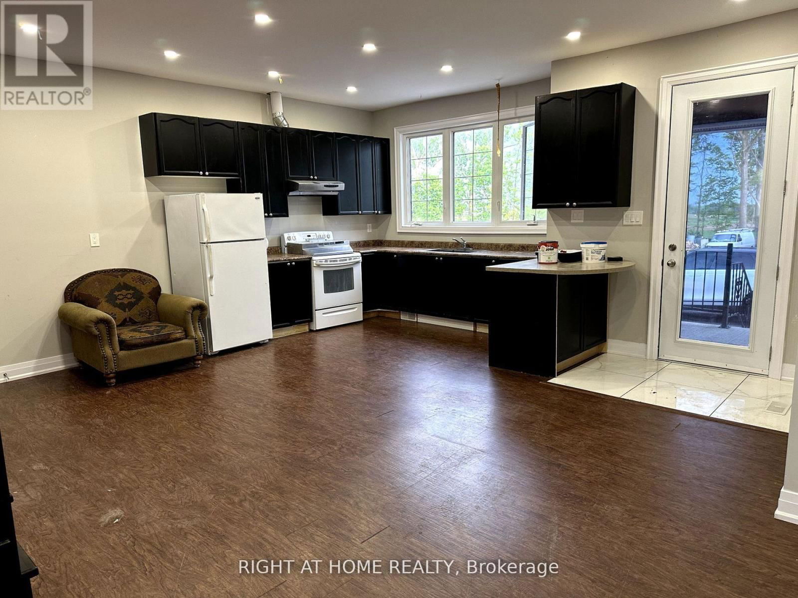 1756 TAUNTON ROAD Image 6
