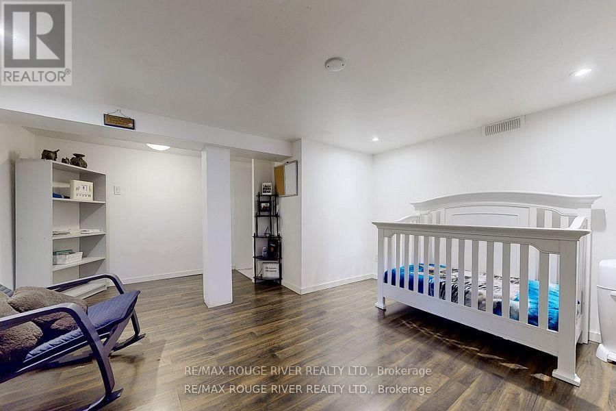 92 EASTVILLE AVENUE Image 12