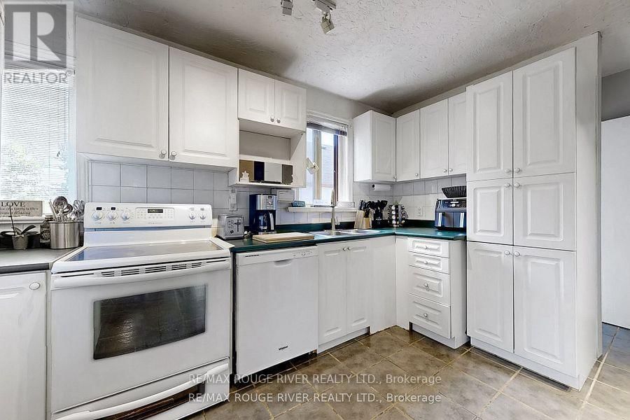 92 EASTVILLE AVENUE Image 7