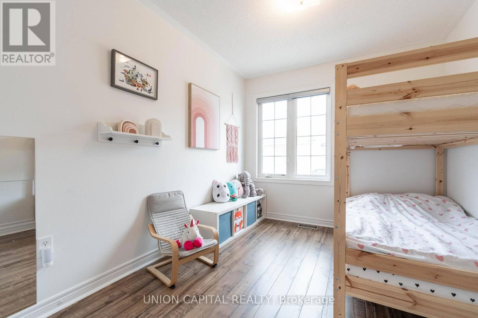 33 IGNATIUS LANE Image 12