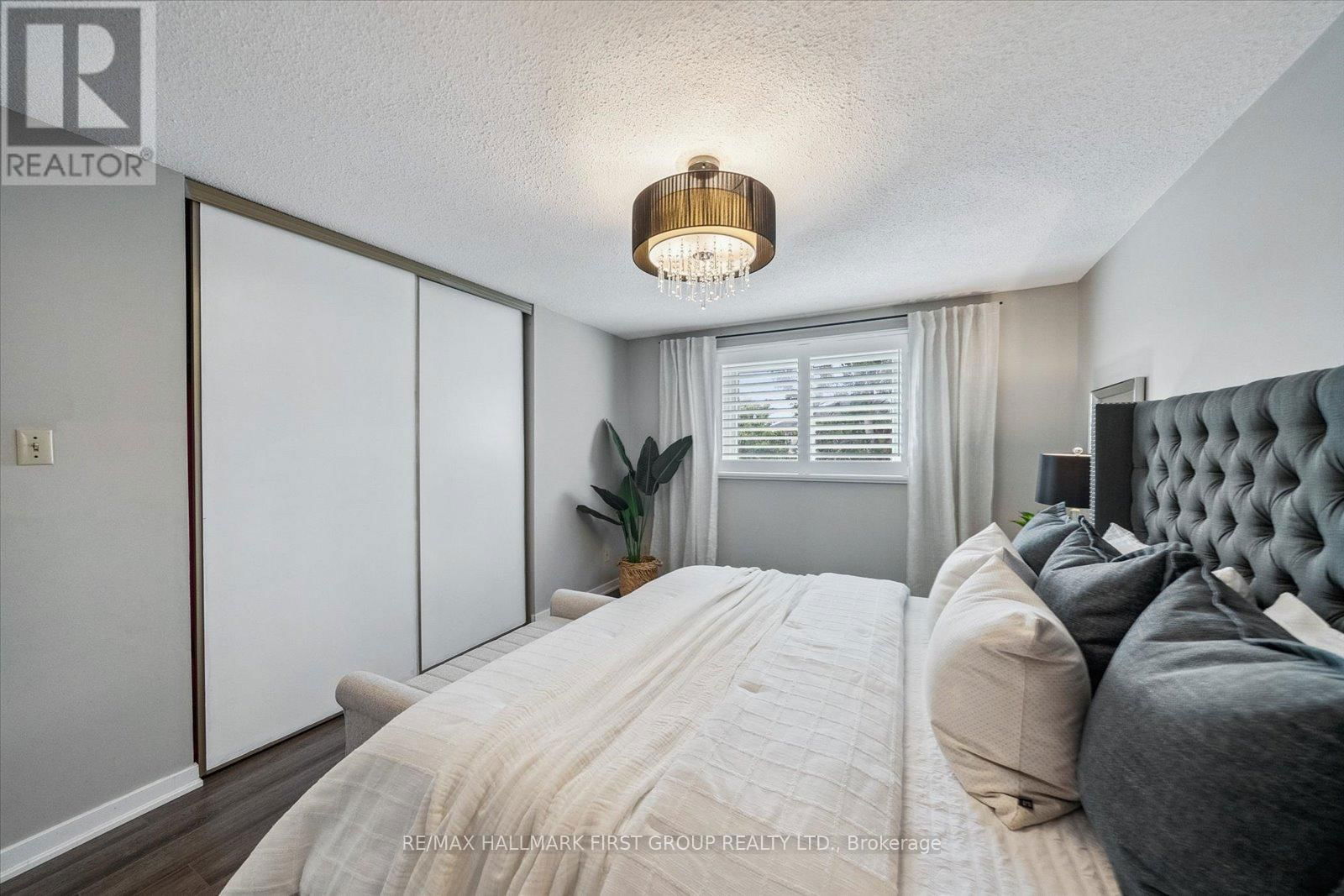 1938 PARKSIDE DRIVE Image 23