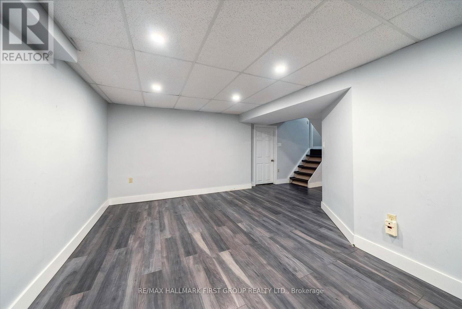 1938 PARKSIDE DRIVE Image 32