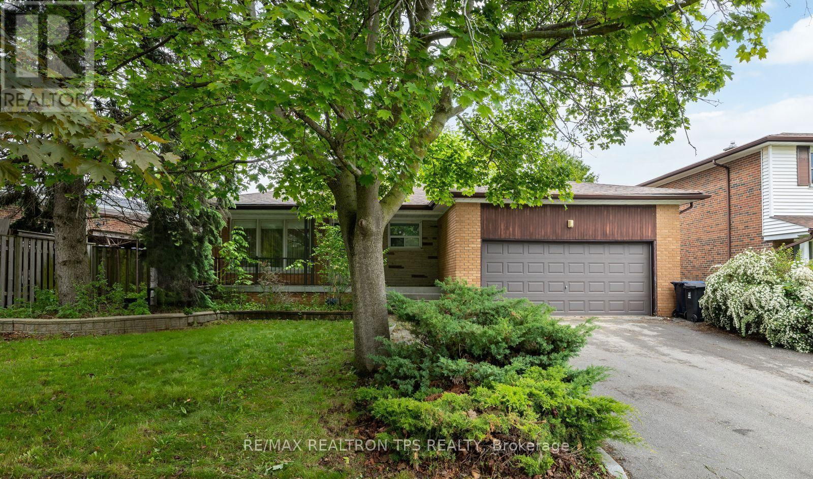 54 PORTICO DRIVE Image 1