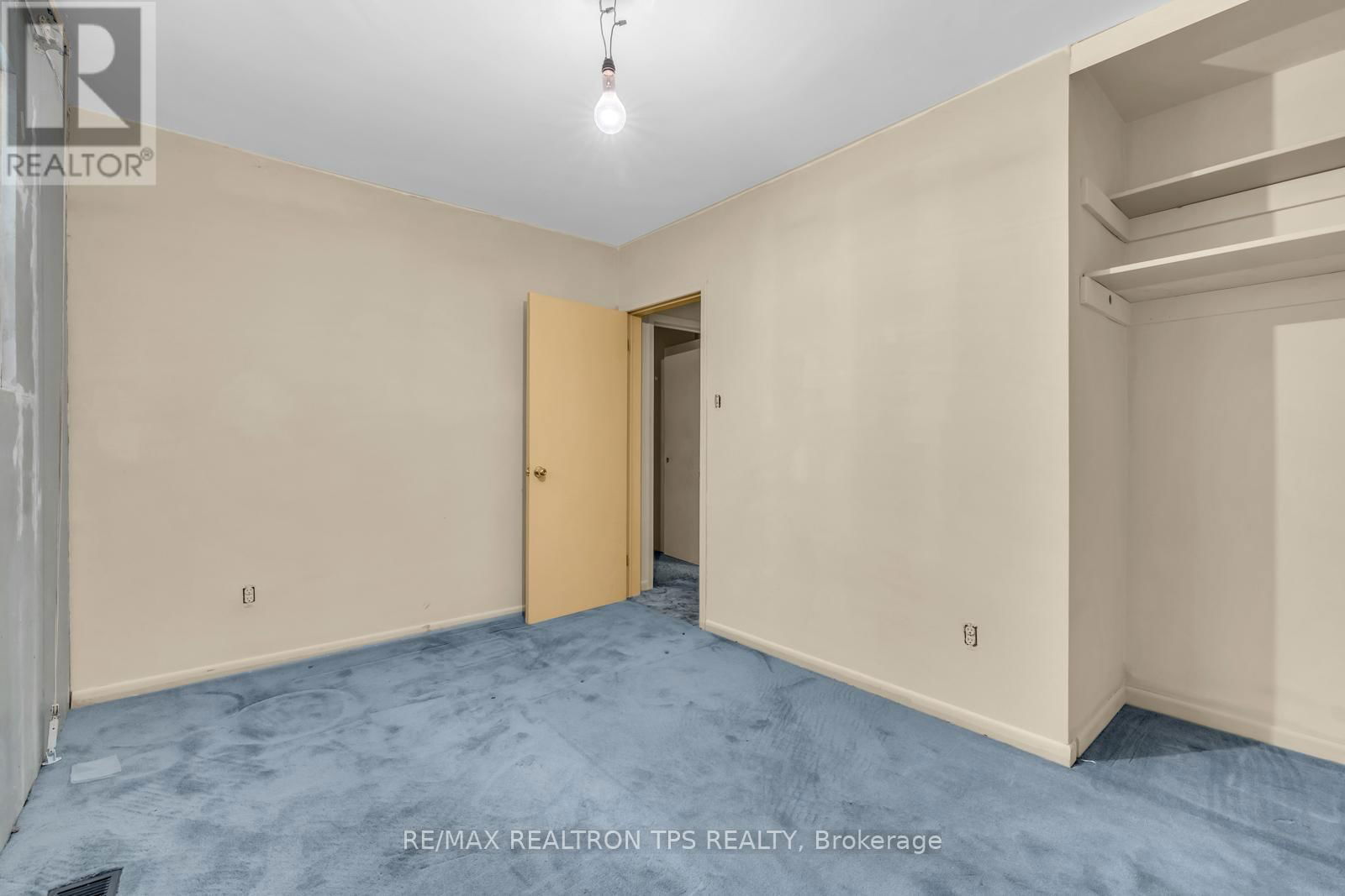 54 PORTICO DRIVE Image 17