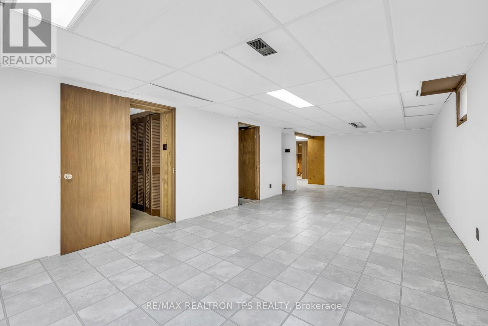 54 PORTICO DRIVE Image 20