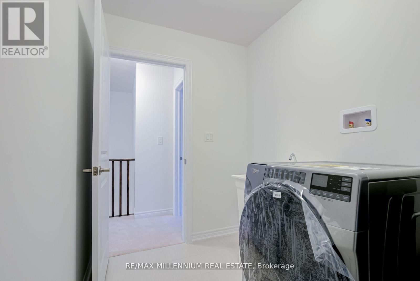 2040 CAMERON LOTT CRESCENT EAST Image 16