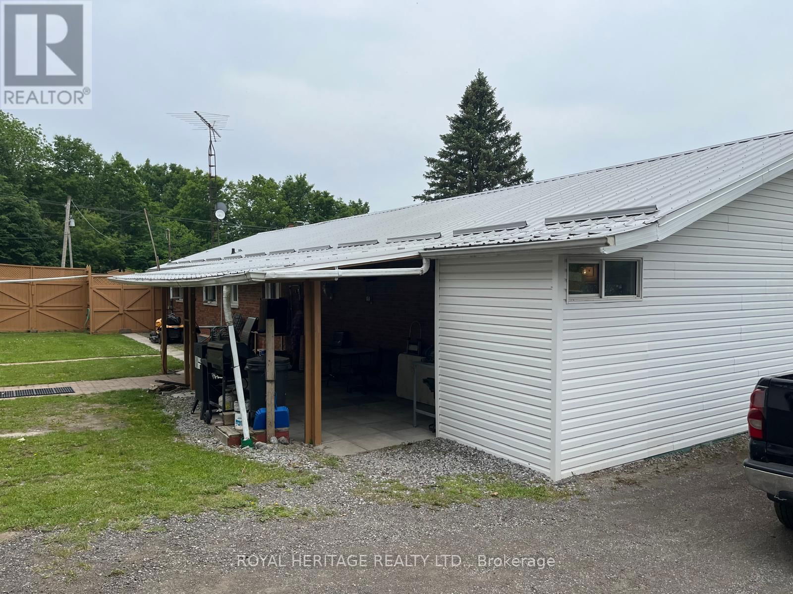 6019 MORTON ROAD Image 9