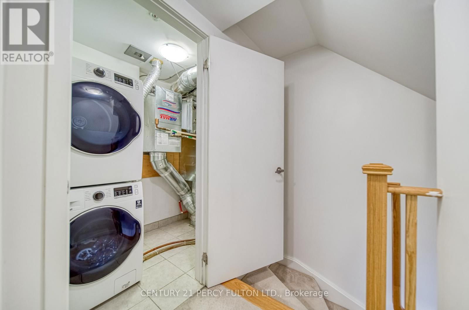 504 - 1555 KINGSTON ROAD Image 21