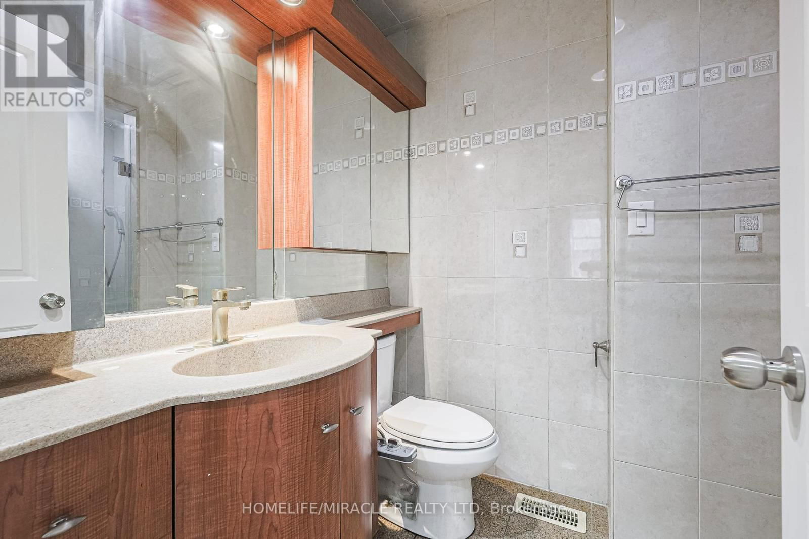 14 FREY CRESCENT Image 13