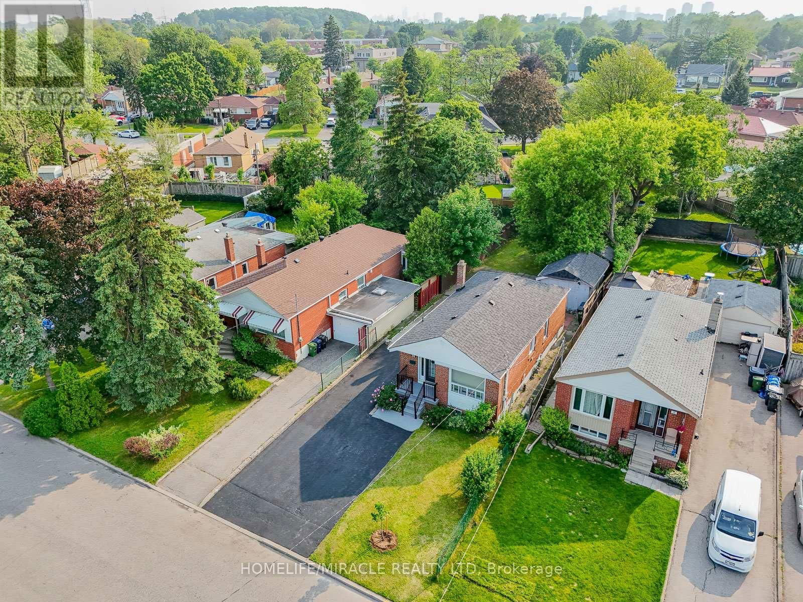 14 FREY CRESCENT Image 27