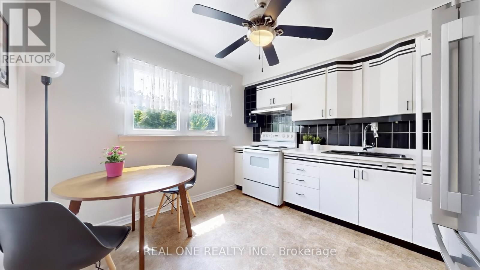 54 BONIS AVENUE Image 11