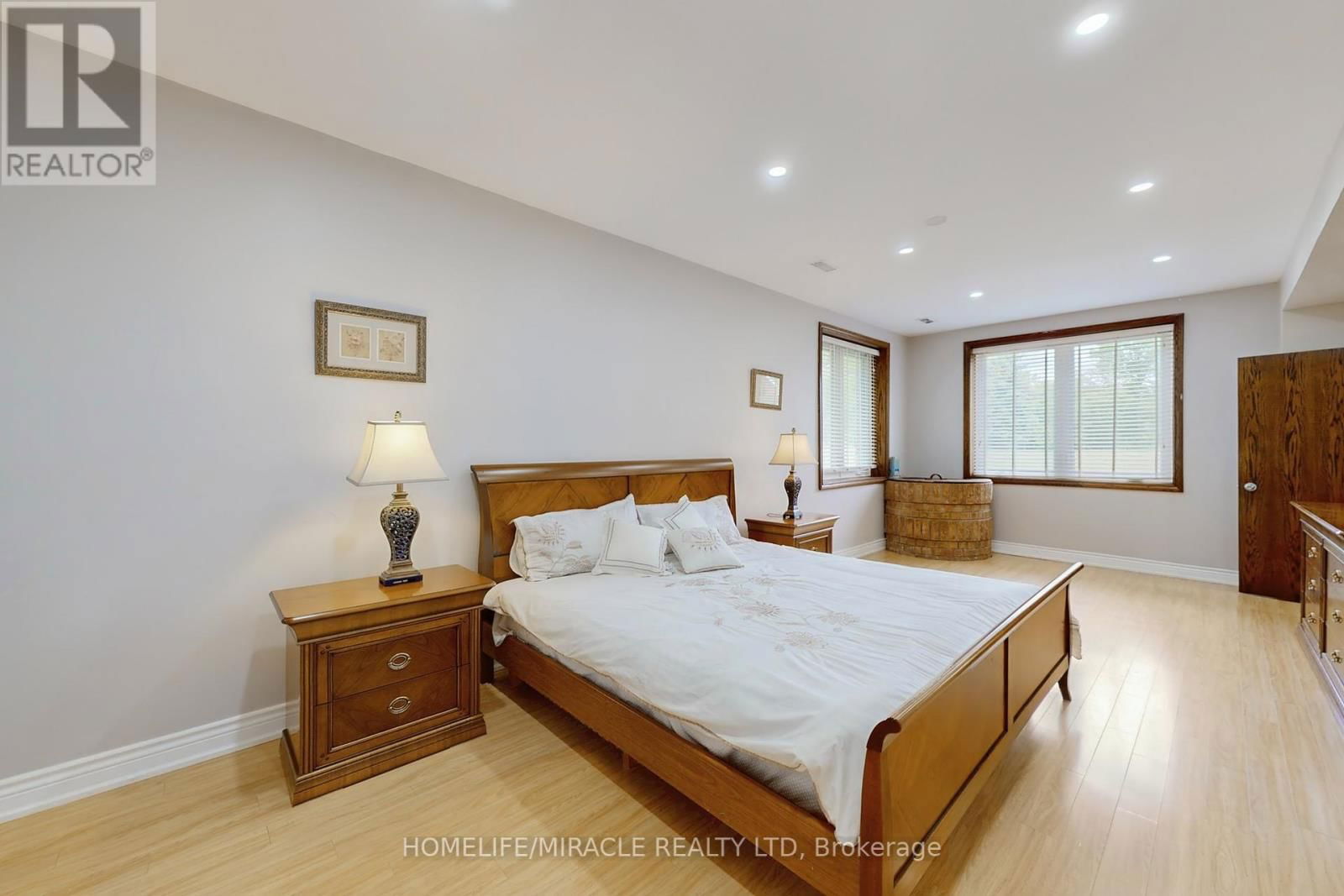 9 BUNTING COURT Image 39