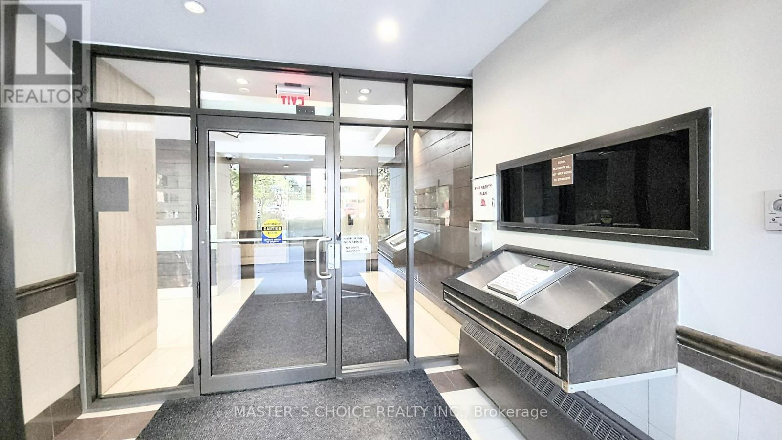 1611 - 1250 BRIDLETOWNE CIRCLE Image 21