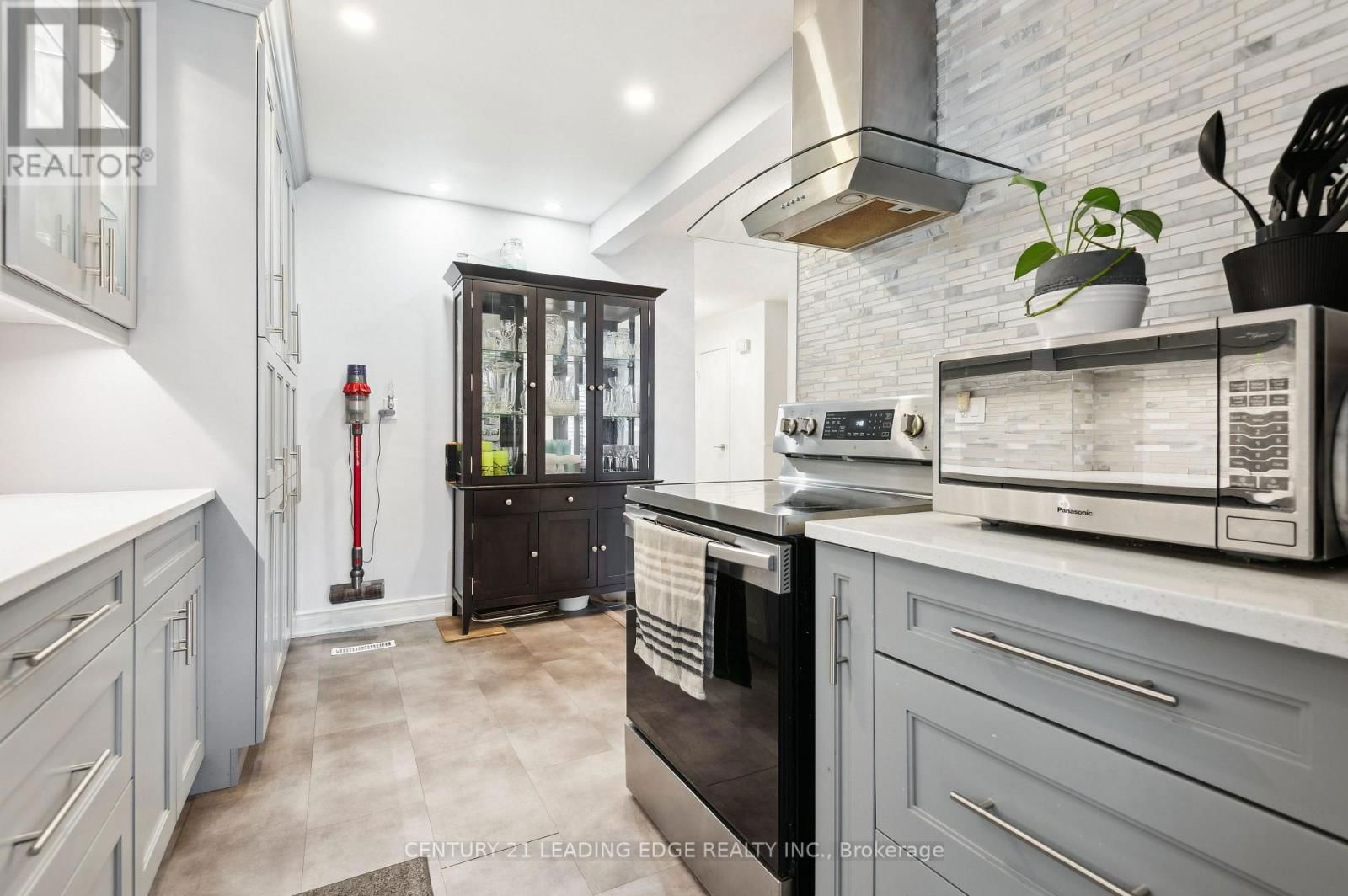 150 - 4662 KINGSTON ROAD Image 19