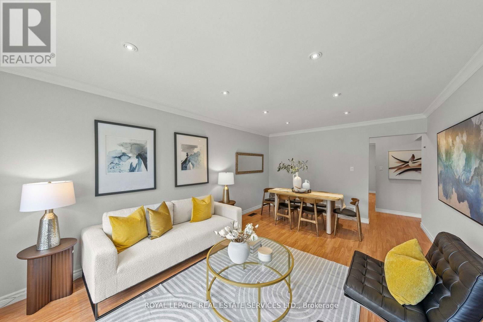 426 CAMELOT COURT Image 11