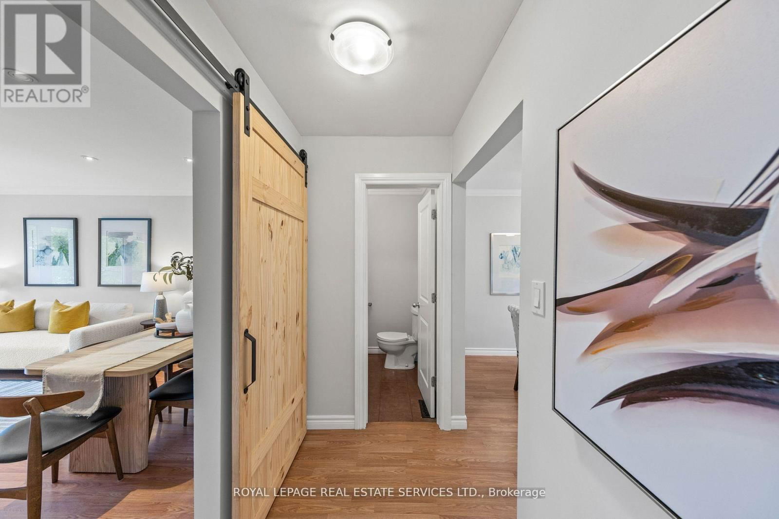 426 CAMELOT COURT Image 12