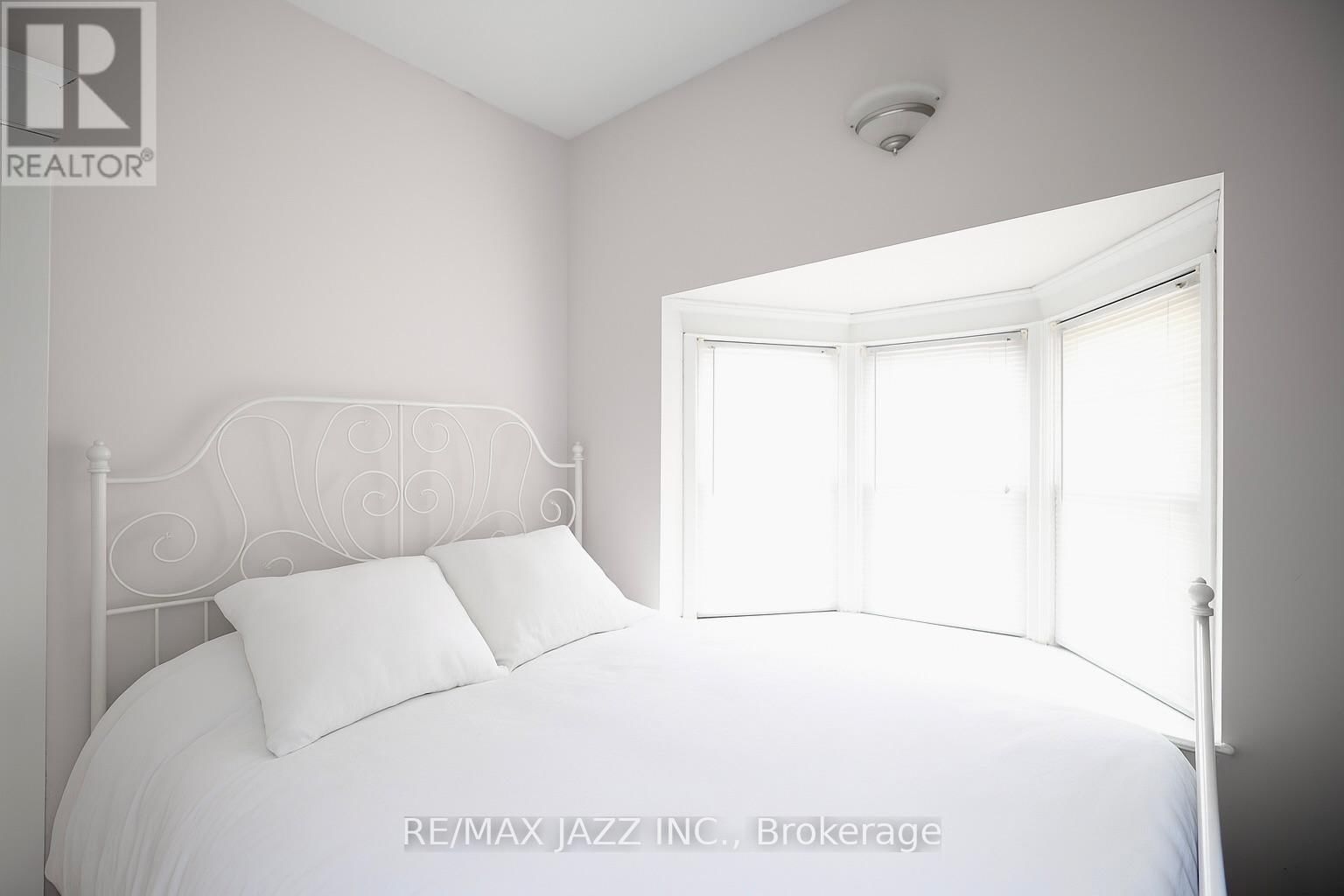 118 EASTWOOD ROAD Image 14