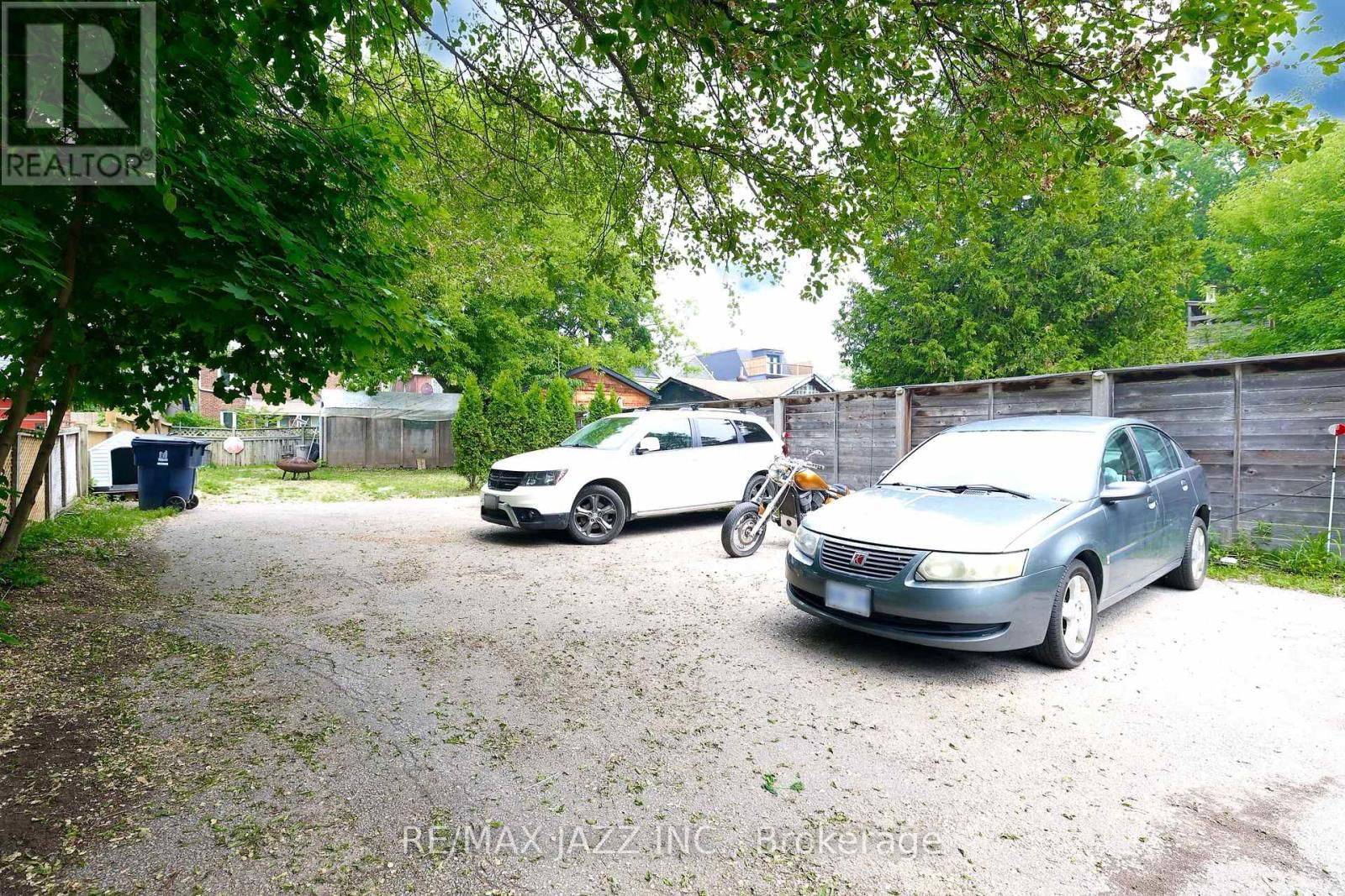 118 EASTWOOD ROAD Image 17