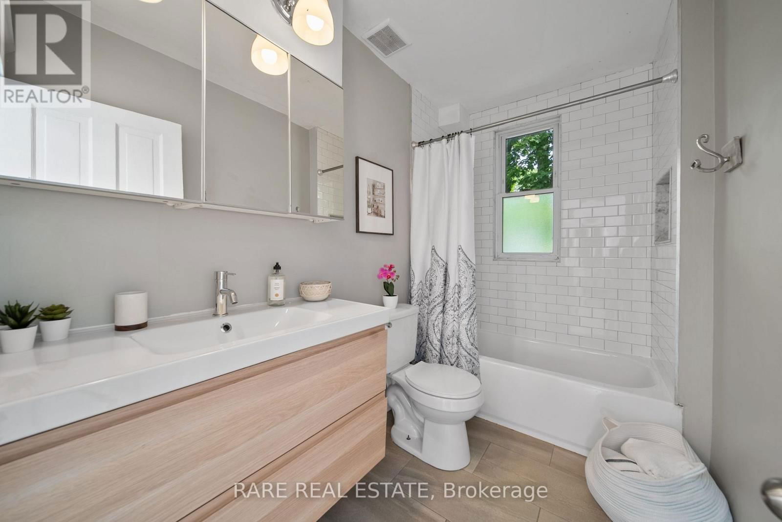 51 BOWMORE ROAD Image 18