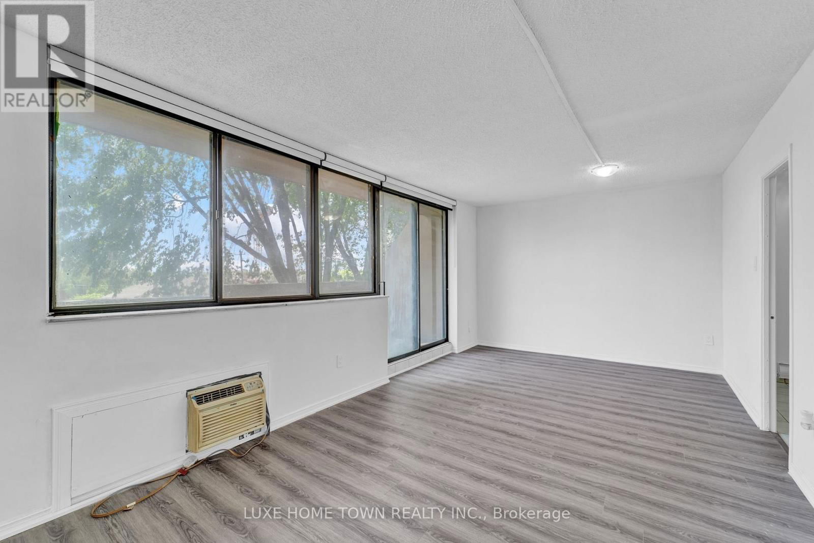 328 - 665 KENNEDY ROAD Image 11
