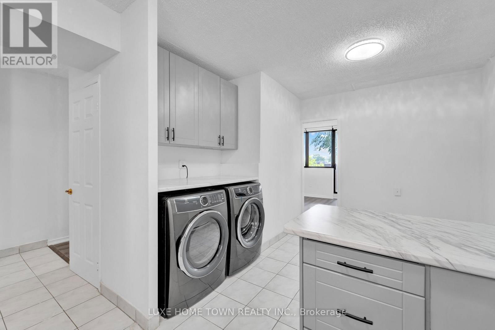 328 - 665 KENNEDY ROAD Image 20